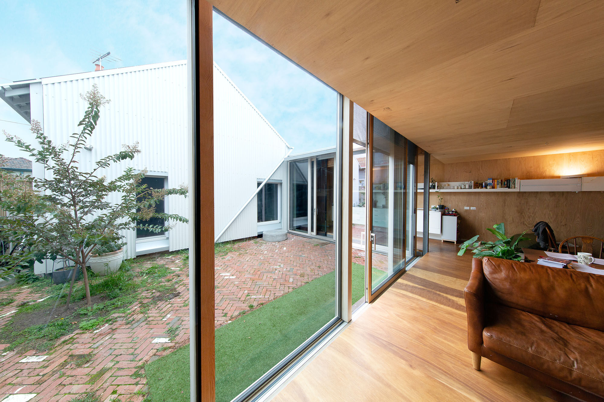 PassiveHouse_Lift and Slide_Gardenvale_2